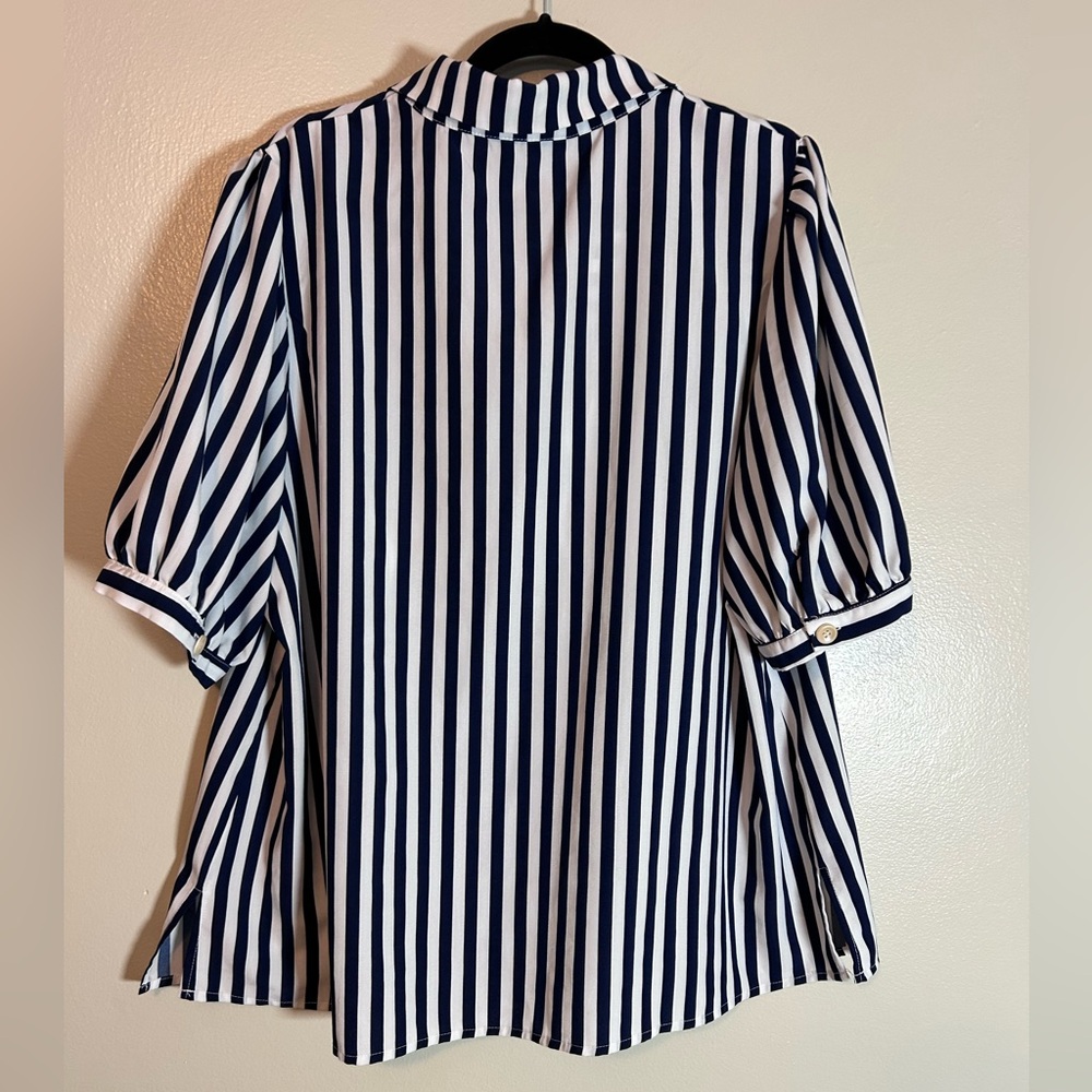 Bloomchic Striped Notched Collar Lantern Sleeve Blouse Blue/White Size 18- 20 2X - Picture 2 of 8